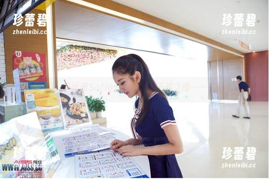 偶然发现，爱丝和Sofia的城堡有着不解之缘——美图大战！