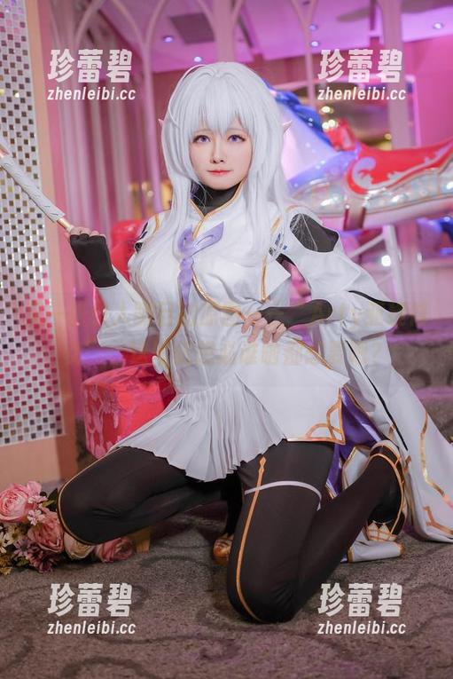 又一张引人瞩目的原图——“Arty亚缇修女”；这壁纸想必谁啦都想要吧？