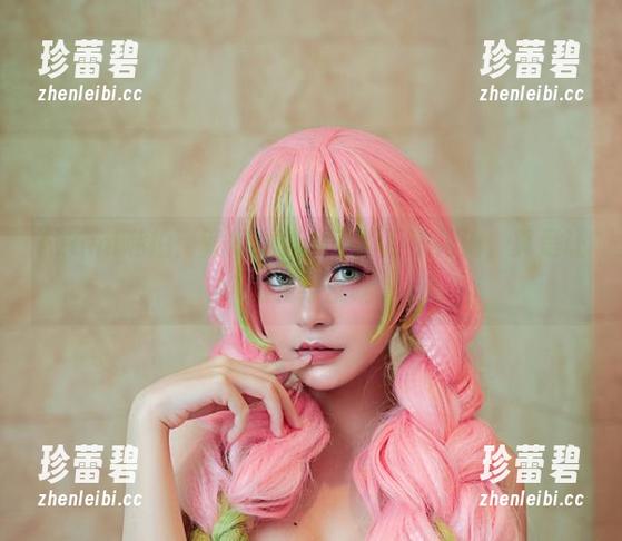 Azami私拍：就像对着女王的万千花海，真是让人眼花缭乱啊。