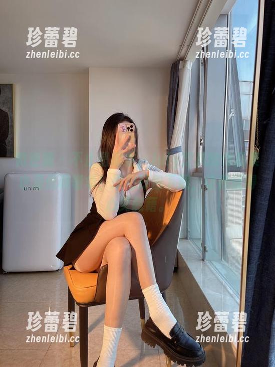 微密圈 - 不止是朋友，July芝岚的作品集也是低调奢华！原图打包下载，让我获得心灵慰藉。