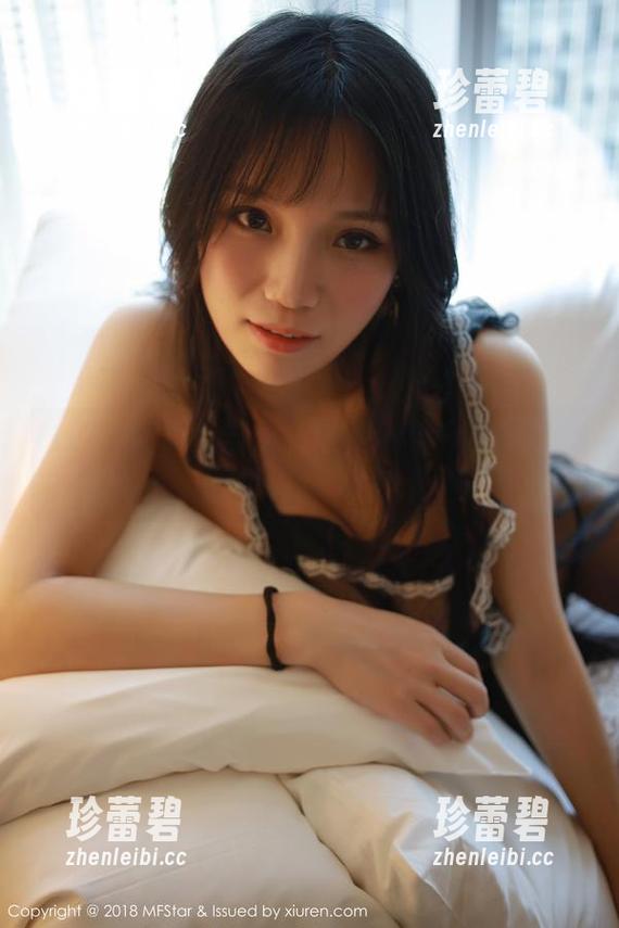 MFStar模范学院 - 以为眼镜只遮眼？原图里的胡润曦精神满分