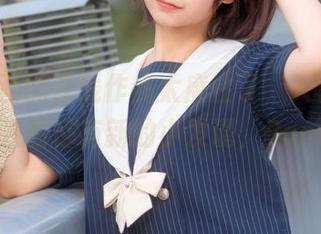喵糖映画的在线作品太魔性了，天台JK制服，每次看都有新的小发现，Bonus点！