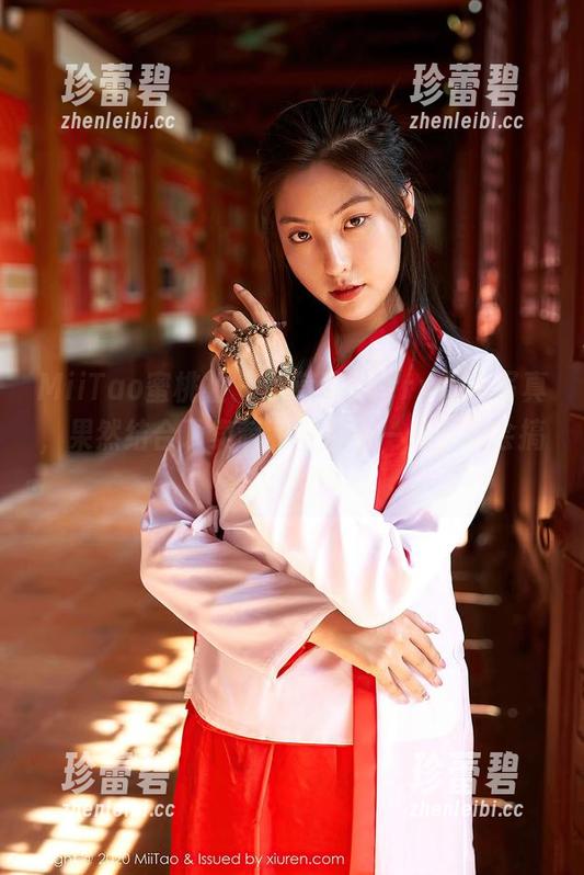 MiiTao蜜桃社 - 小草莓Berry双人写真，果然结合了卖萌和卖艺于一身，真会搞事情！