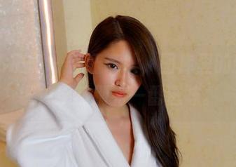 PANS摄影 – 佳钰带队，图库里的新模试镜，果然别有一番滋味。