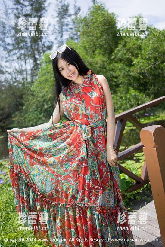 QingDouKe青豆客 - 说好的训练呢？莫雅淇私房写真，一件体操服引发的现代哲思。
