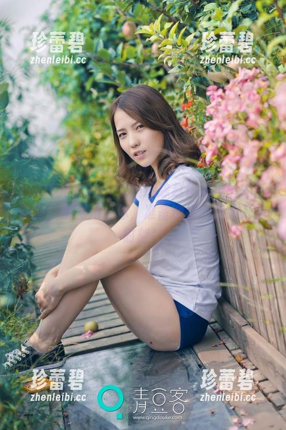 TGOD推女神 - 在线追踪赵伊彤黑丝的新动向，原图甩给你，准备迎接脑洞大开的时刻！