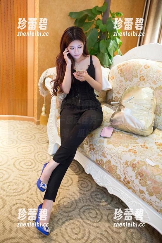 TuiGirl推女郎 - 潘娇娇黑白精选，像是为我们打开了一扇通往另一种美的窗户，喔，挺好。