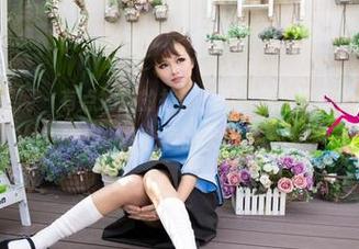 UGirls尤果网 – 有点奶茶的拉丝？不，是张馥棋的女孩写真合集，我的天！