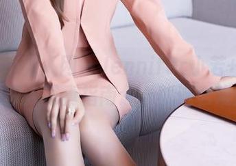 Xiuren秀人网 – Jennifer小若+某人=你的双人写真指南怎么就这么难懂？