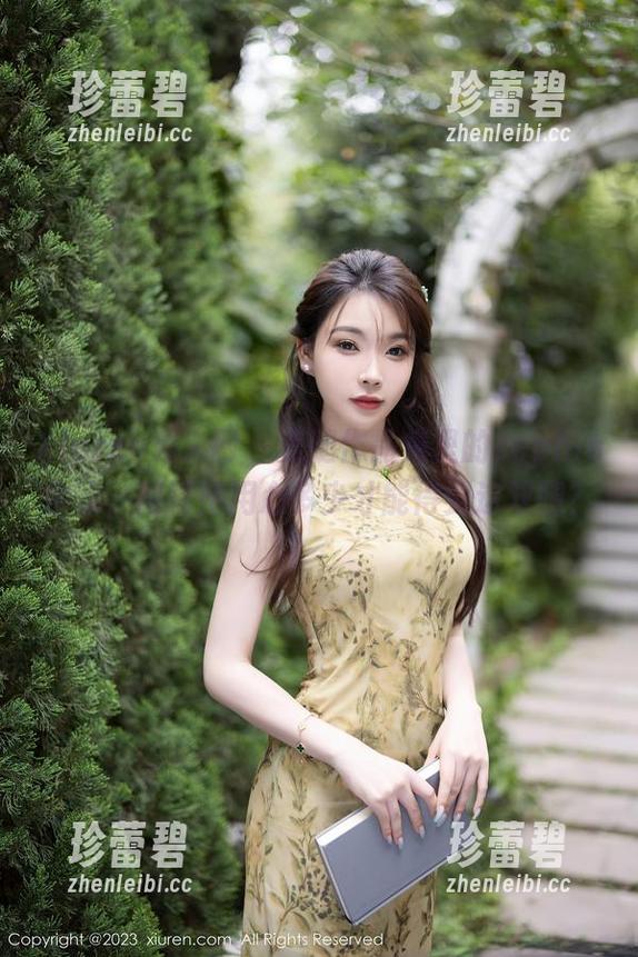 Xiuren秀人网 - 美腿作品集里的sophie余冰，猜猜她用心多少才能得到这双腿？