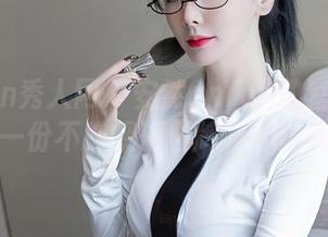 Xiuren秀人网 – 安然anran教室：分享一份不按规矩出牌的写真集