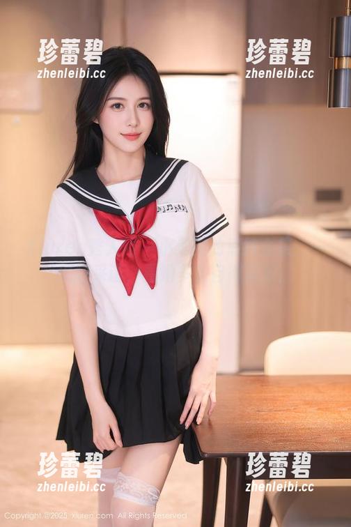 Xiuren秀人网 - 小泡芙的清纯合集：一现场采访，看她多么自得其乐。