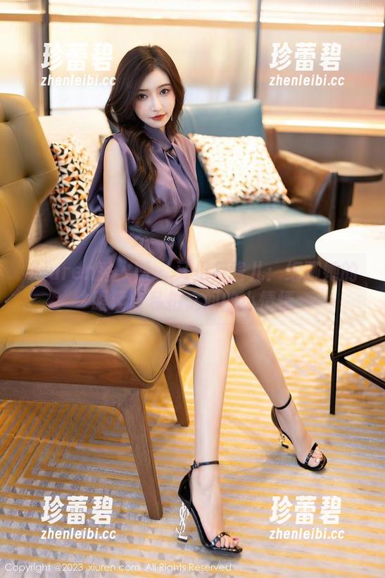 Xiuren秀人网 - 又见月酱儿：细聊她的眼镜与私拍之间的小情愫