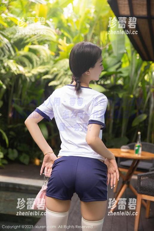 Xiuren秀人网 - 等等，这合集里的王伊纯和她的毛衣，怎么每一件都让我想多停留一会儿？