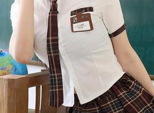 Xiuren秀人网 – 灵动与高跟的碰撞——原图里的糯美子MINIbabe，好像随时要飞起来。