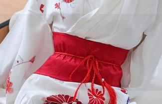 Xiuren秀人网 – 糯美子MINIbabe也能让旅行变得平淡无奇？随便翻翻这组写真图集吧。