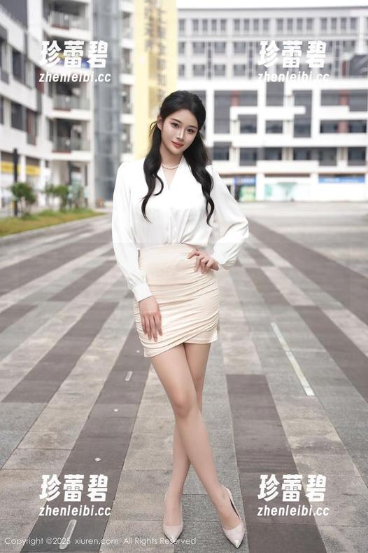 Xiuren秀人网 - 一分钟也不想停——罗爱乔黑白写真集的高清精准打击。
