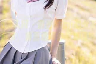 Xiuren秀人网 – 茜茜Kimi的女友：原图分享，慎重选择你的滤镜！