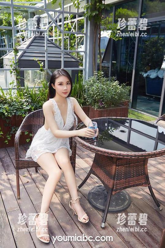 YouMi尤蜜荟 - 您的蛋蛋延伸至女王的壁纸合集：一颗蛋的冒险
