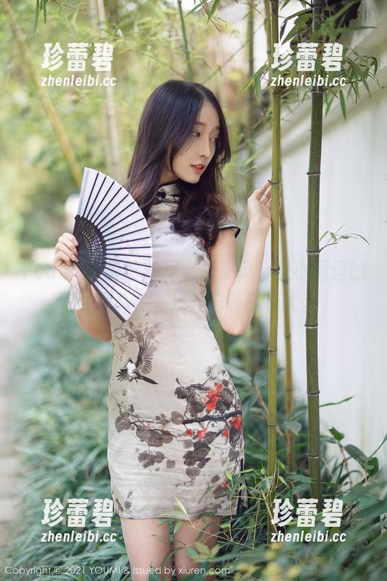 YouMi尤蜜荟 - ジャパン风，是小逗逗的JK写真，在线开启萌动模式。