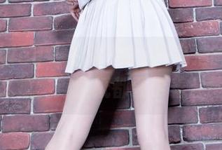 beautyleg – 为啥Dora的高清睡衣照总是能那么撩，连壁纸都要学着含蓄点儿呢