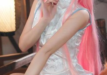 校服穿出了新花样？w百合欧皇子w最新写真集来了一手花式展示。
