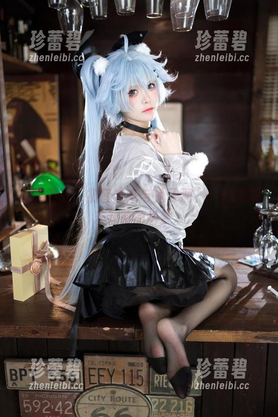 九柒喵 九柒喵的“初音未来与兔子洞”:精选期末考前的奇梦。