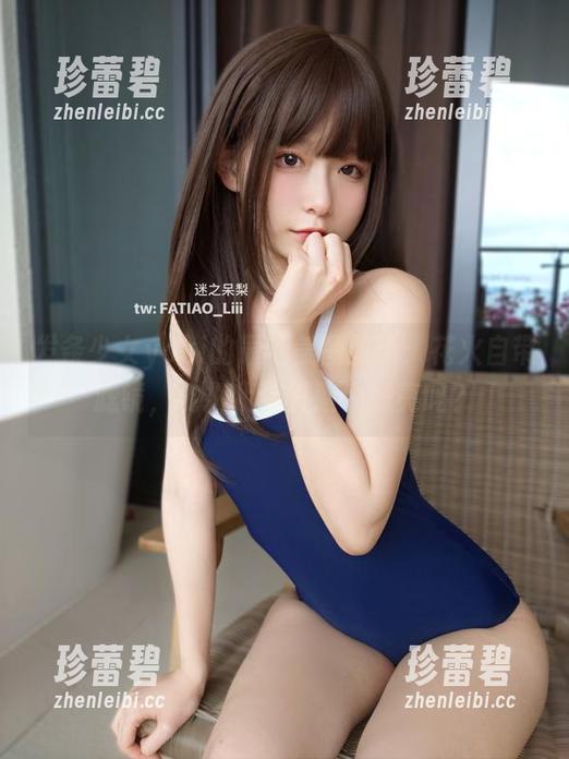 发条少女yoki的最新美图更新：花火自带滤镜，能把我这丑脸也照亮吗？