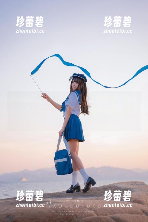 照片揭晓：咬一口兔娘“刹那抓住了未来”，这小剧场的剧情，比现实还难以琢磨！