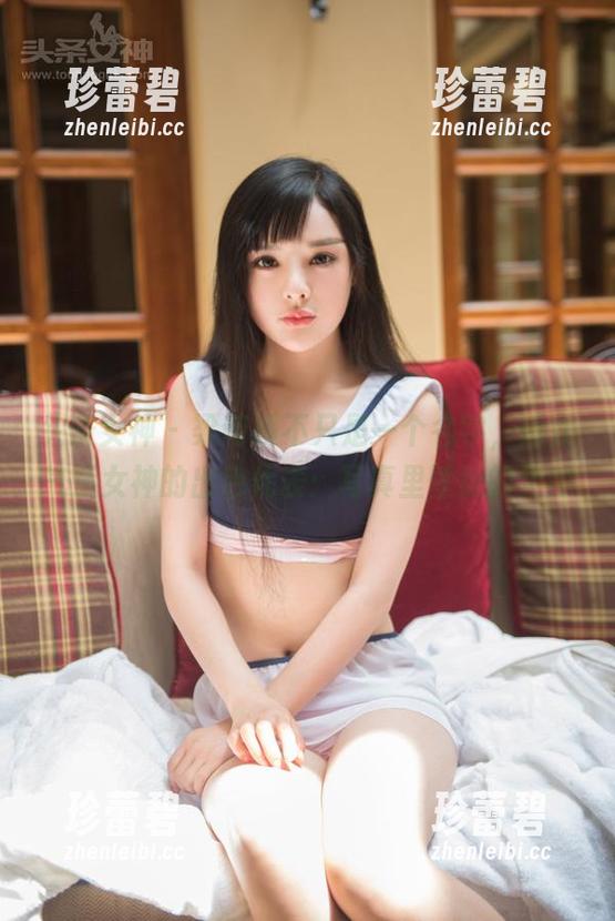 头条女神 - 梁芮溪不只是一个名字，她是气质女神的出色代表：写真里壁纸的灵魂