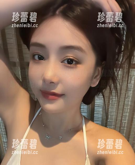 微密圈 - 看到奶雯的瑜伽动作，我的身体是不是也该动一动？好吧，先看原图再说。