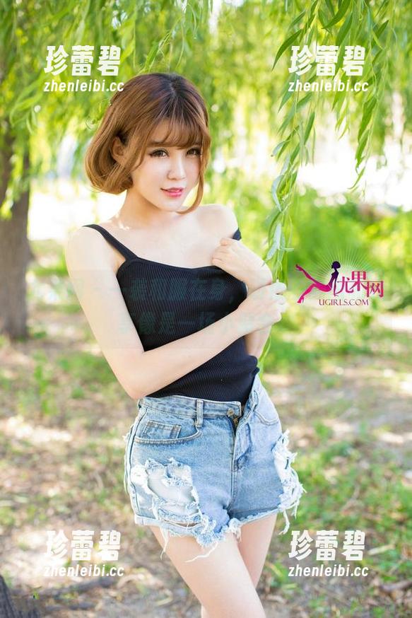 尤果网 - 一袭和服在身，研依的美图和分享像是一场小聚会。