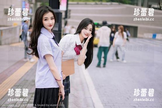 尤蜜荟 - 睡衣合集中的是小逗逗：我说这衣服不会灵魂出窍吧，一照就被吸进去了！
