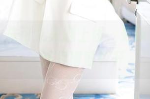 尤蜜荟 – 朱可儿美腿上线，更新这张美图，腿卖得可真开