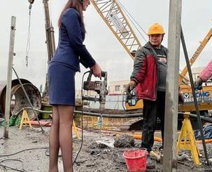 微密圈 – 就是阿朱啊携纯白至，图集中那抹色彩微妙得让人猜疑