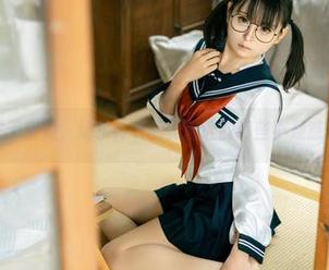 关于空姐，幼水铃衣的美图让我有些小疑惑。