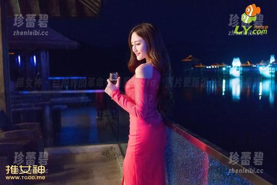 推女神 - 自拍界的革命者绮里嘉Ula，图片更新怎么让人越看越想恶搞？