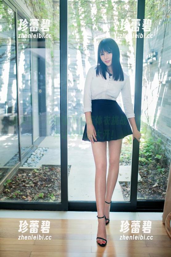 推女郎 - 王馨瑶开启连体衣挑战，高清写真让你脑洞大开！