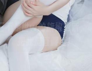 关注是三不是世w的旗袍更新，听说它能把我挺直腰板！