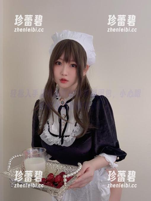 轻松入手是依酱吖的水手服图包，小心眼前的视线别被夺走了。