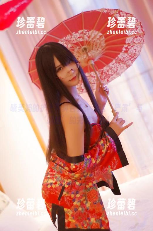 晓美妈的护士写真合集：看这‘严肃’与‘搞怪’的完美结合！