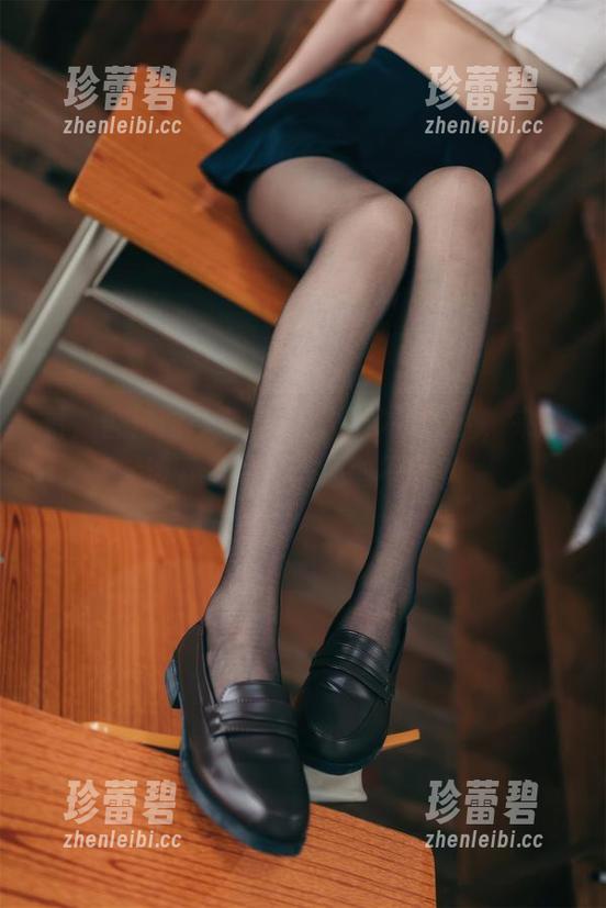 看，杏仁曲奇带着女警喜多川海梦，来一波下载吧，谁还敢不爱？