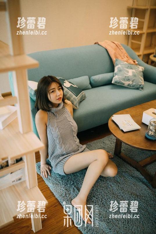 果团网 - 不可抗拒的高清画面！莫雅淇的美脚作品集，踏入这种美感直接让我心动。
