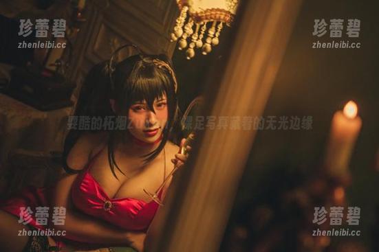 耍酷的柘烟Zuken，裸足写真藏着的无光边缘