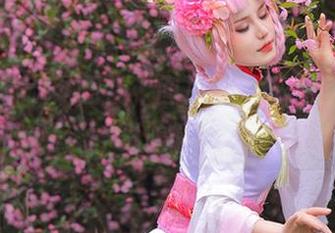 桃暖酱的海边日常，图片里闪烁着惹人爱的资源感！