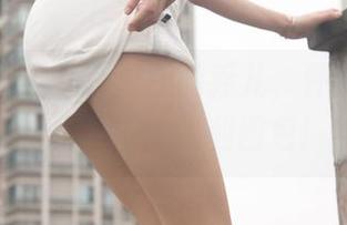 梦丝女神 – 黑色校服的乔儿，怀旧感满满，快来围观福利图包！