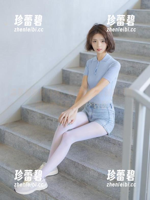 森萝财团 森萝财团真会玩,奶白超滑丝袜的原图,得小心无意间的“偏移”