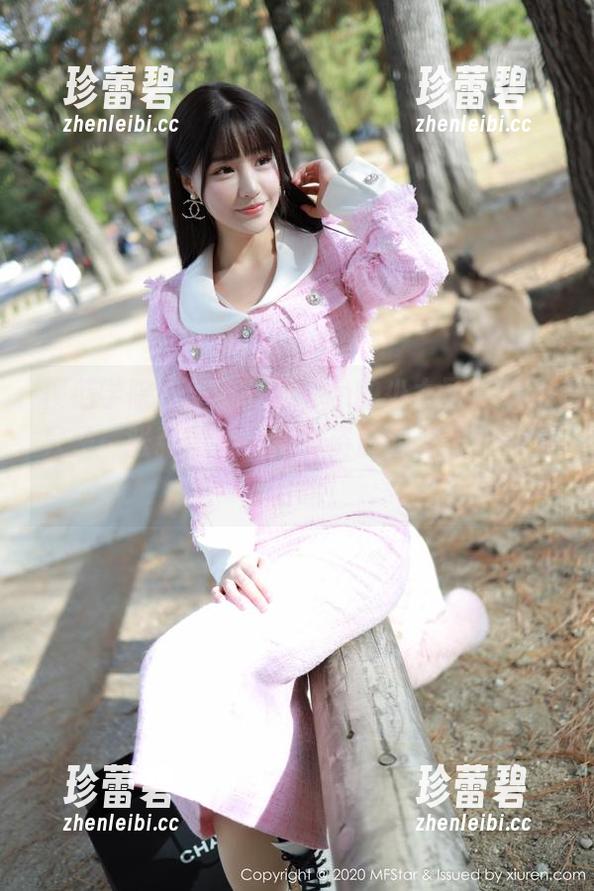 模范学院 - 艾莉Evelyn的少女写真集不只是一张张图片，还有资源的深层次交流…哈哈！