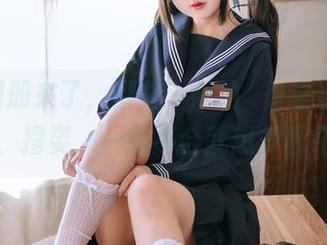 最新图册来了，樱井小莜的柊舞缇娜JK，穿衣、摆姿，一言不合就想多看几眼。