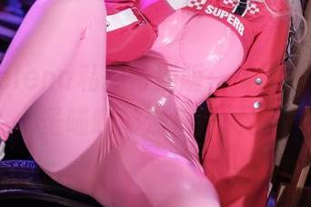 樱落Selena私拍特别版：美图组合，万圣喵喵的滑稽时刻！